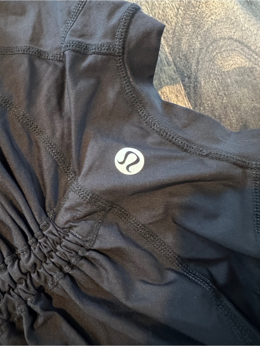 Lululemon Rash Guard sz 6 - Picture 6 of 8